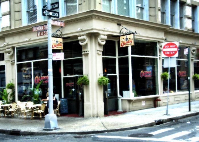 Oliver's Bar & Grill, photographed for New York on Tap